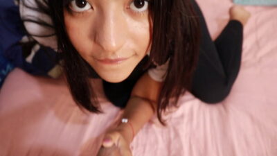 Fodendo a vizinha ninfetinha morena da bundona gostosa e bucetinha babada Fodendo a vizinha ninfetinha morena da bundona gostosa e bucetinha babada