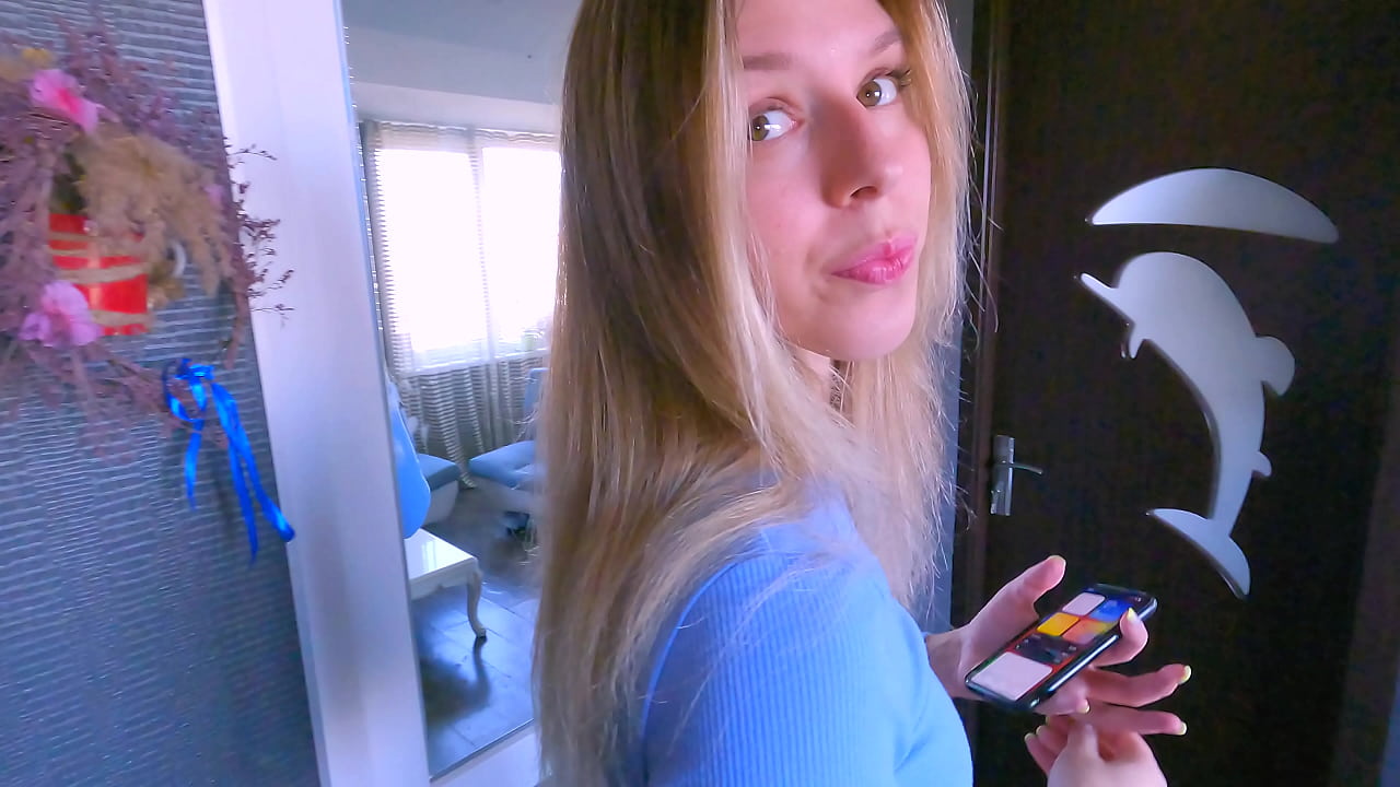 Loirinha mamou pirocão e levou jatada de porra no rosto