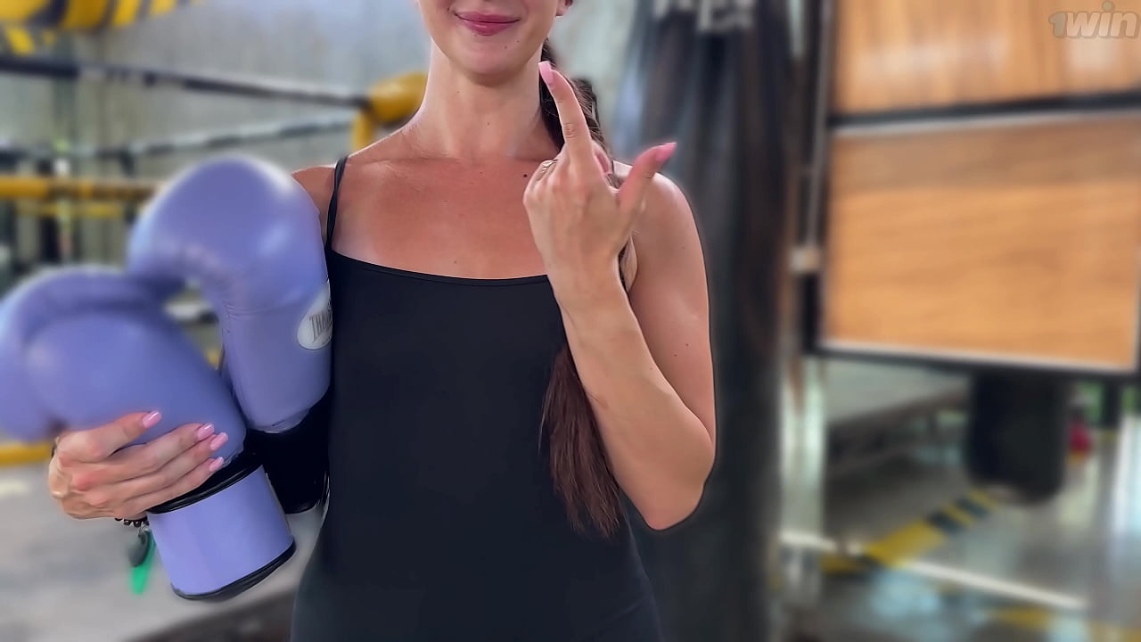 Pica na bucetuda cavala da ninfeta fitness com tesão - Porno HD