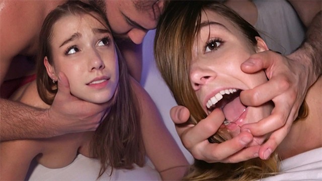 Várias cenas de mulheres novinhas dando suas xoxotinhas carnudas na trepada