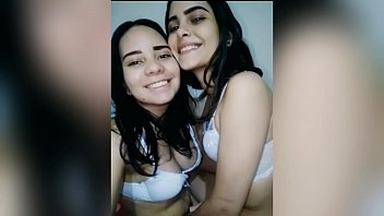 Novinhas amadoras metendo